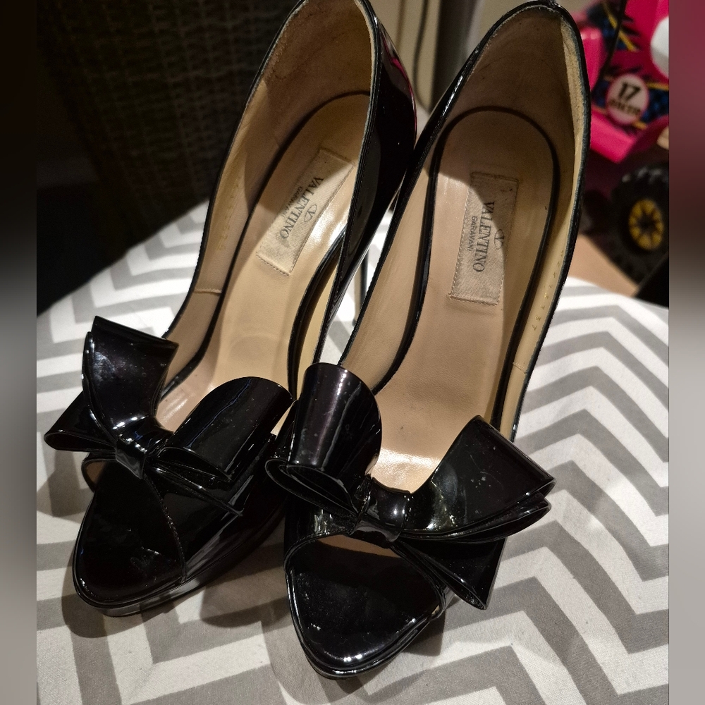 valentino pump 37
